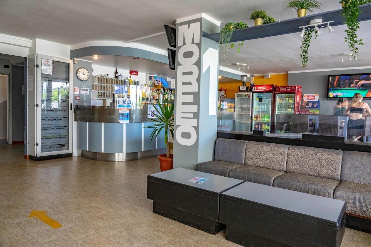 Hotel Morfeo - Young People Hotels (Adults Only) Rimini Ngoại thất bức ảnh