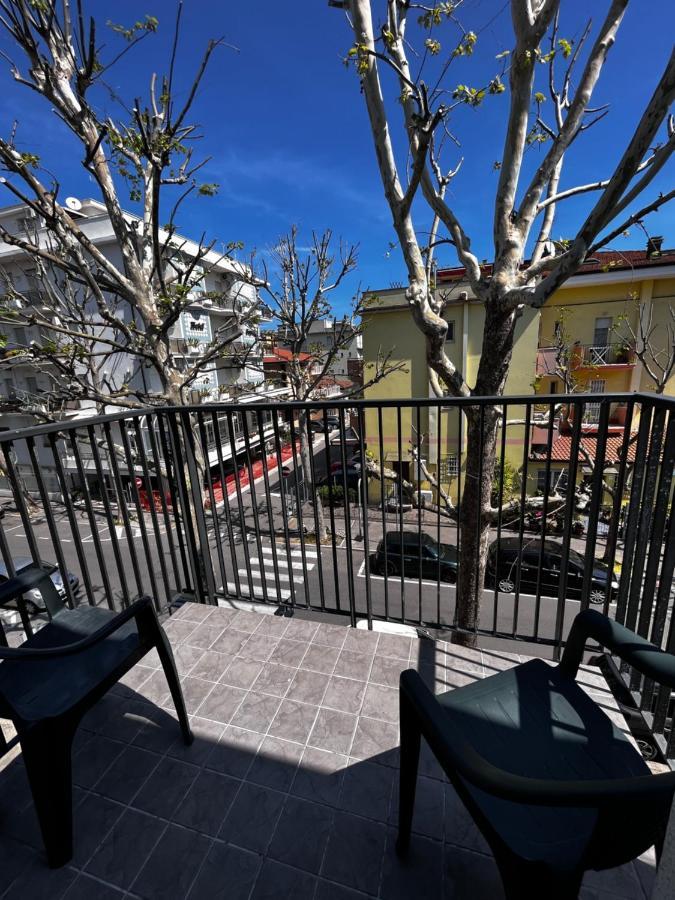 Hotel Morfeo - Young People Hotels (Adults Only) Rimini Ngoại thất bức ảnh