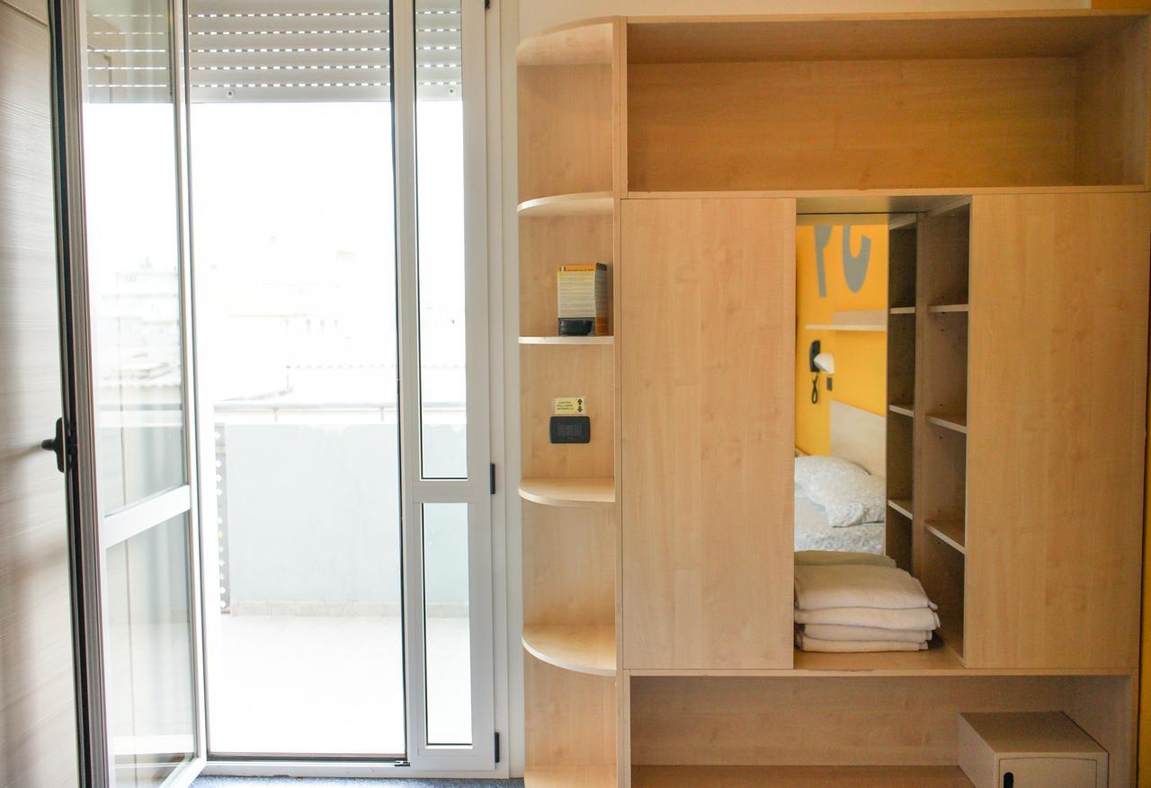 Hotel Morfeo - Young People Hotels (Adults Only) Rimini Ngoại thất bức ảnh